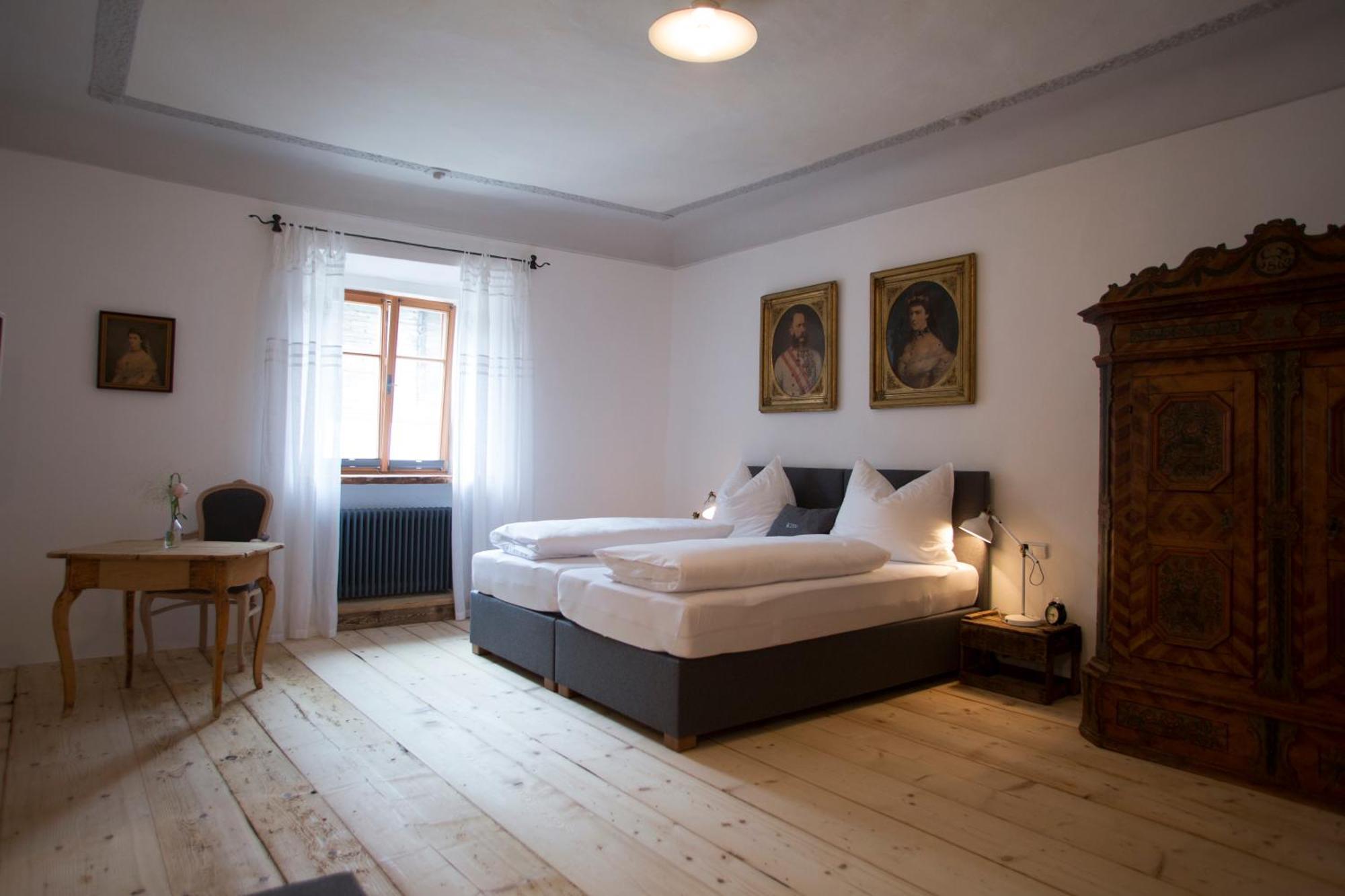 Hotel & Gourmetwirtshaus Kirchenwirt Seit 1326 Leogang Buitenkant foto