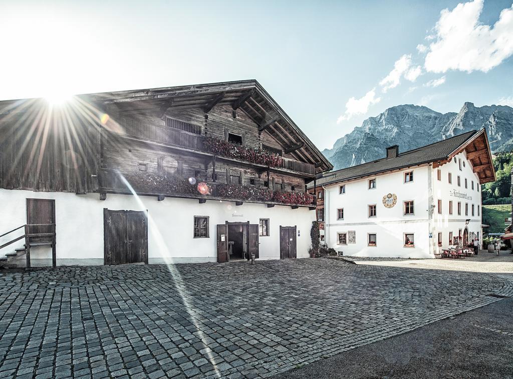 Hotel & Gourmetwirtshaus Kirchenwirt Seit 1326 Leogang Buitenkant foto